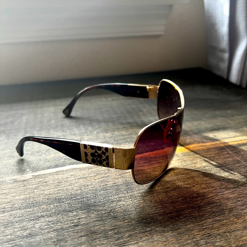 Coach Tortoise Sunglasses-like new!
